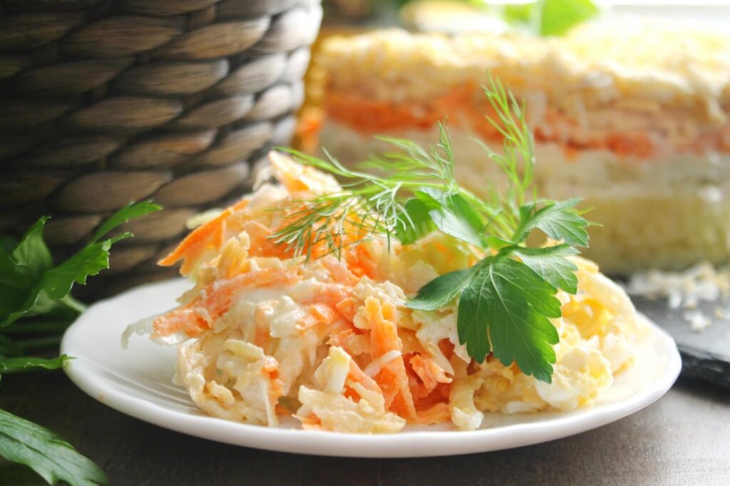 Салат с капустой кольраби