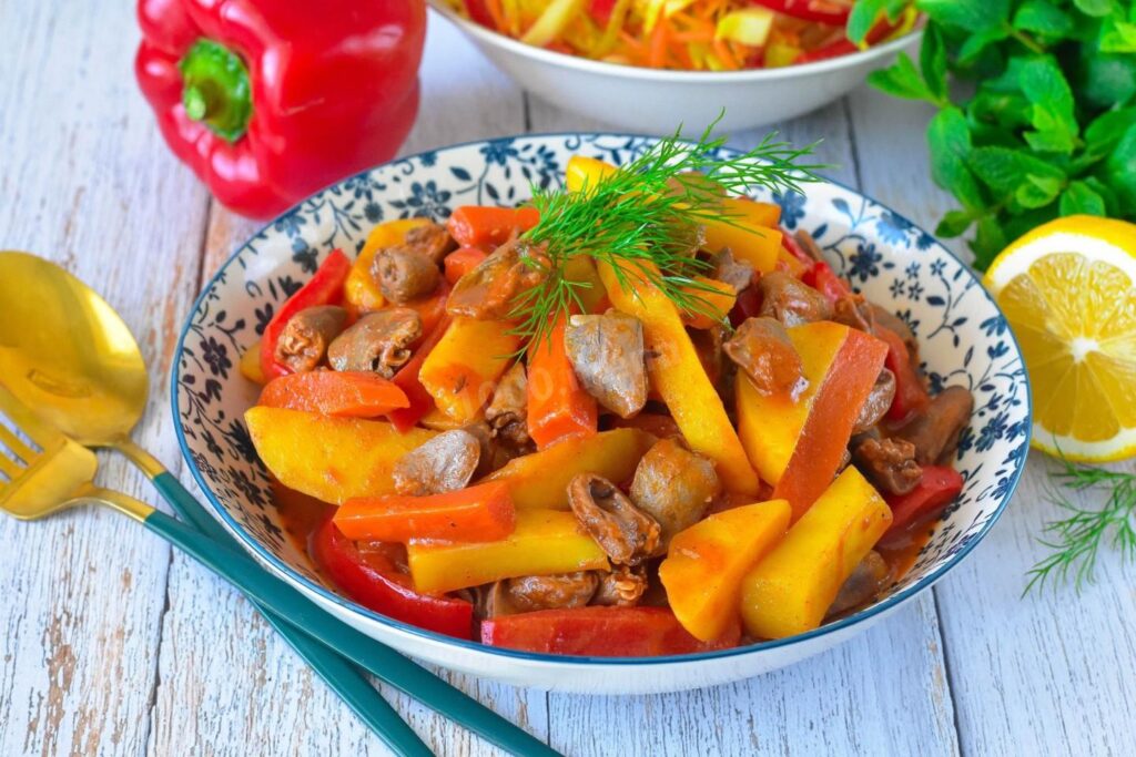 Куриные сердечки с картошкой